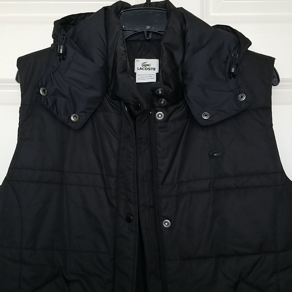 🚫 SOLD - Lacoste Black Puffer Vest - Picture 2 of 8